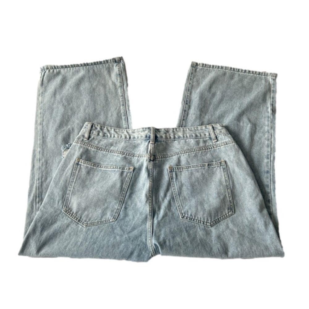✨Sold✨Cider Cropped Wide Leg Jeans Light Wash Distressed Denim Size 1XL - Picture 2 of 12